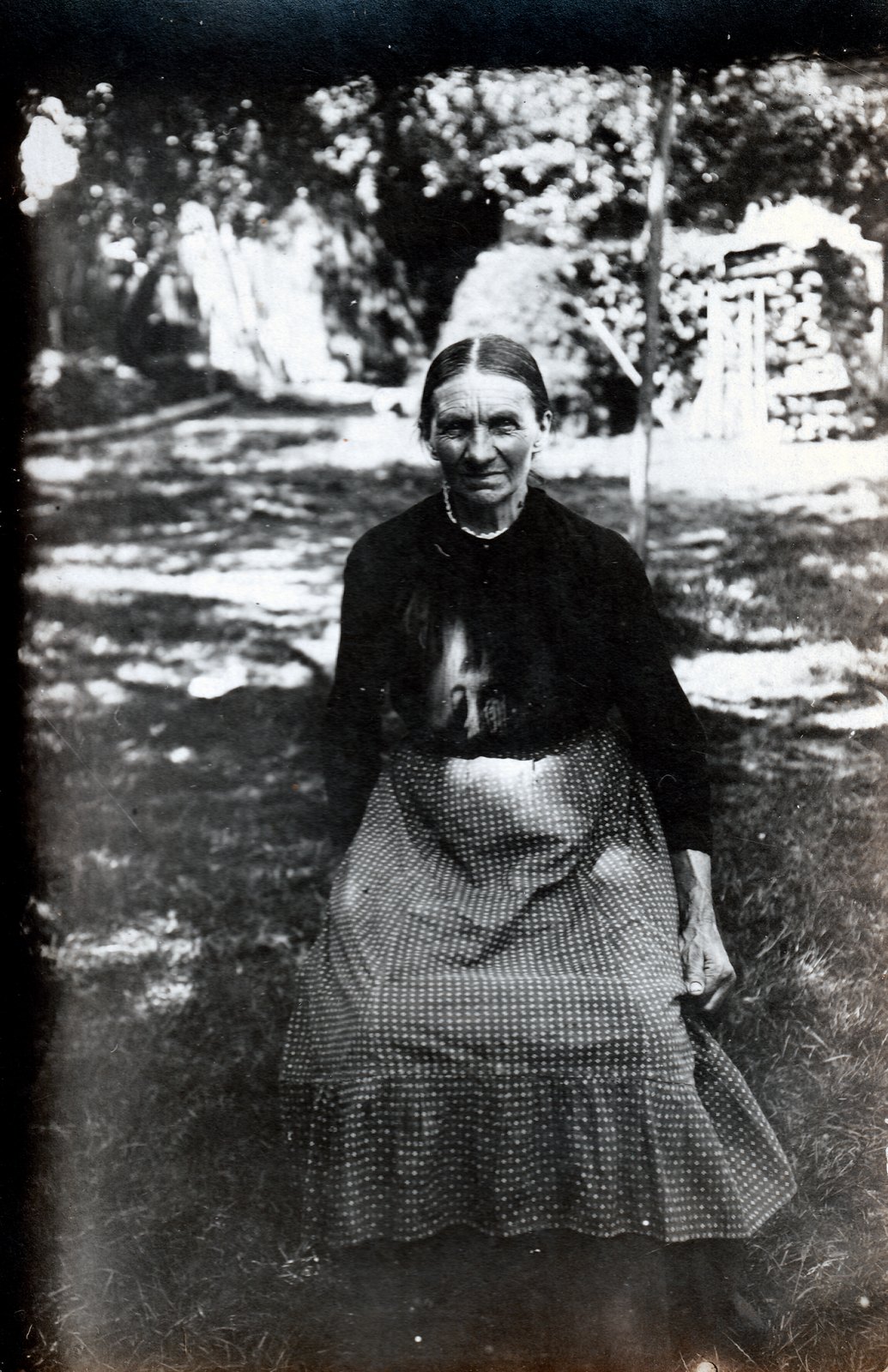 1922 Kateřina Čapková (Frolíková)maminka Rozálie