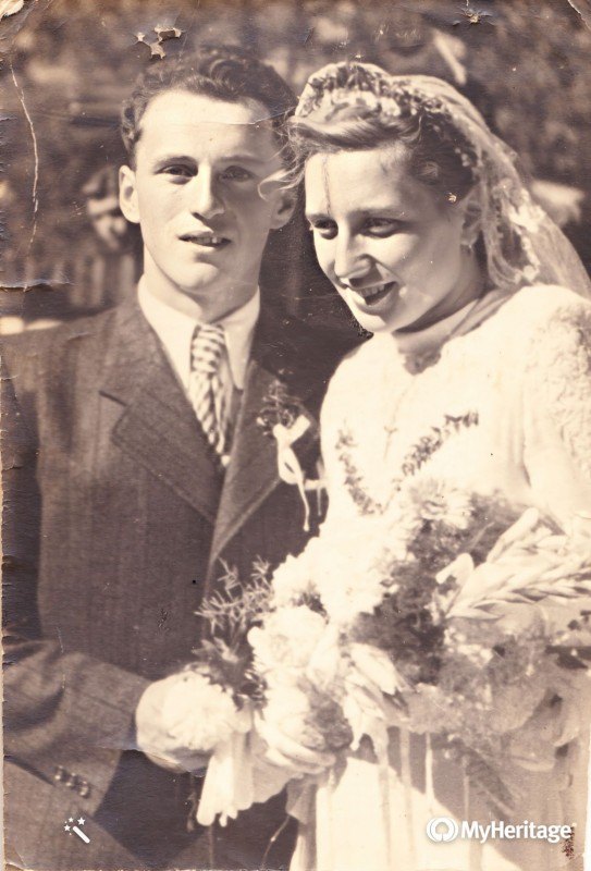 1944
