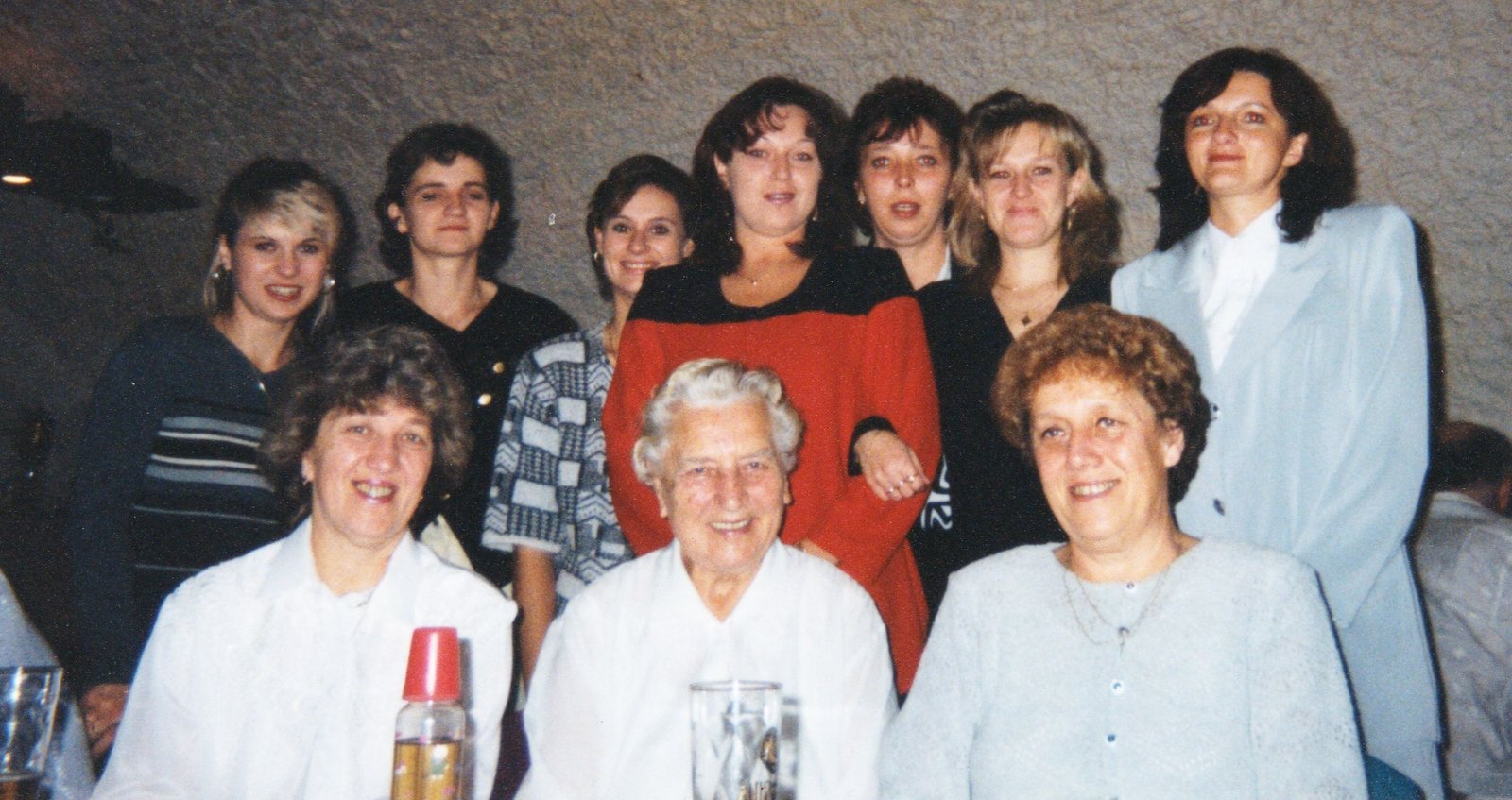 2000 ženský